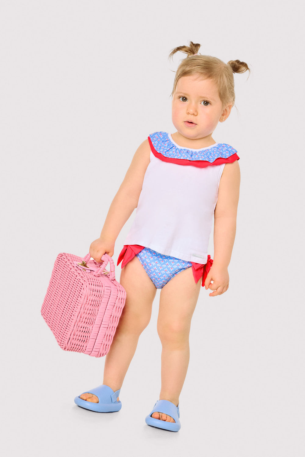 97092_096 Conjunto de baño flores Ysabel Mora - Imagen 1